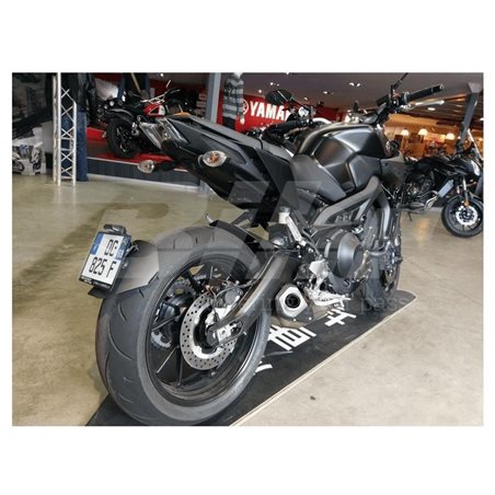 PORTAMATRÍCULAS A LA RUEDA YAMAHA MT-09 NEGRO