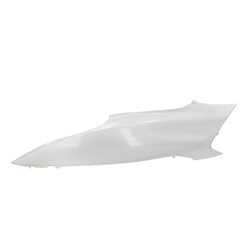 TAPA LATERAL TRASERA DERECHA PCX (18-) BLANCO PERLA (NHA16P)