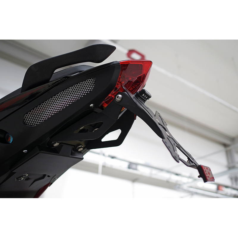 Portamatrículas Benelli BN125 2021-2024
