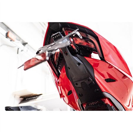 PORTAMATRÍCULAS DUCATI PANIGALE V2 / V4 / V4S / STREETFIGHTER V2/V4 2025