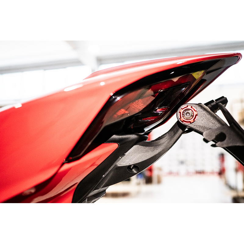 PORTAMATRÍCULAS DUCATI PANIGALE V2 / V4 / V4S / STREETFIGHTER V2/V4 2025