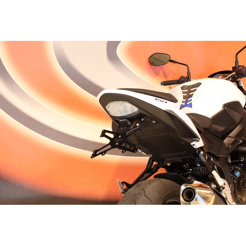 PORTAMATRÍCULAS SUZUKI GSR750