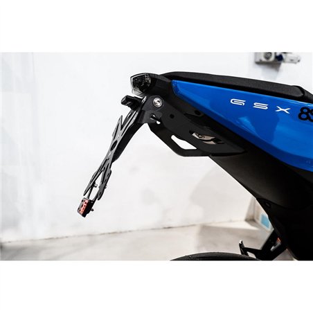 Portamatrículas Suzuki GSX-8S / GSX-8R