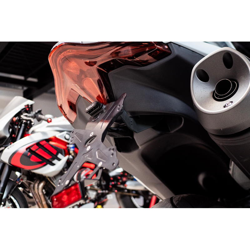 Portamatrículas Yamaha T-MAX 560 Tech Max 2022-2025