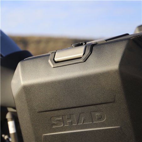 MALETA IZQUIERDA ALUMINO SHAD TERRA BLACK 36L