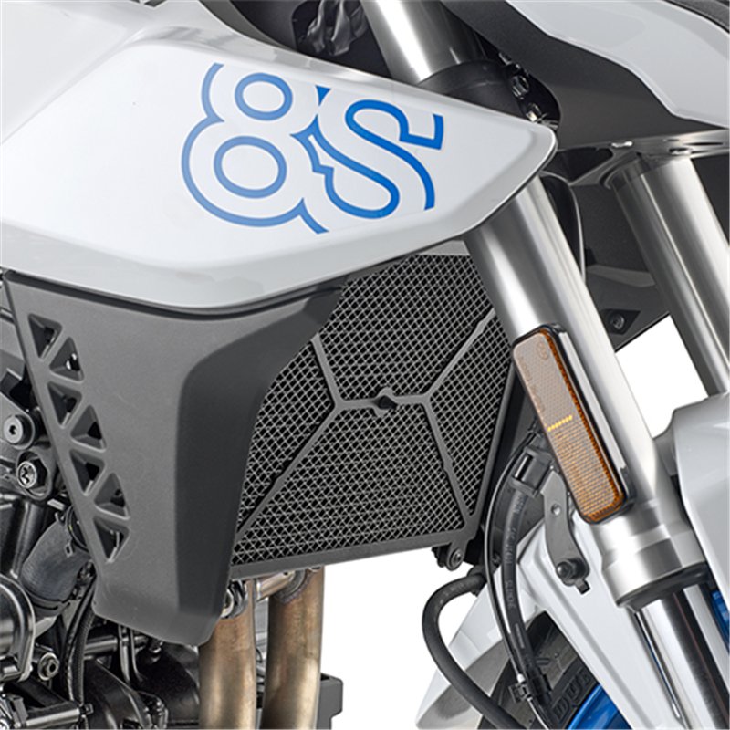 SUZUKI GSX-8S (23 - 25) PROTECTOR RADIADOR GIVI