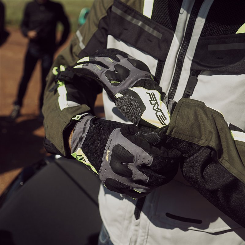 GUANTES FIVE TFX3 AIRFLOW NEGRO / GRIS