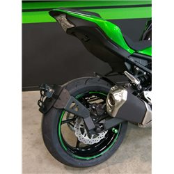 Portamatrículas a la rueda Kawasaki Z900 negro